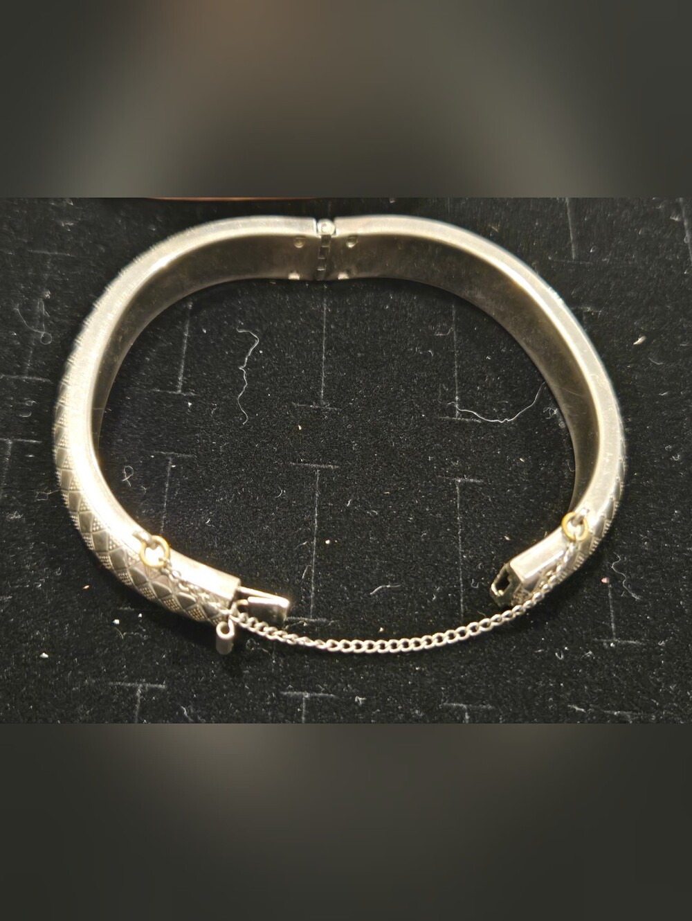 Vintage Silver Tone Latice Oval Clamp Bracelet